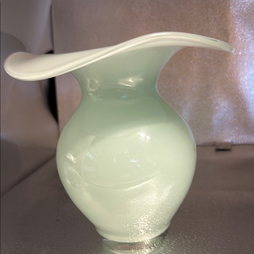 Elegant Green Art Glass Vase